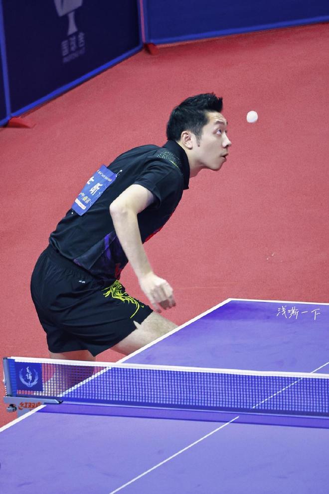 背后的奋斗 背后的奋斗