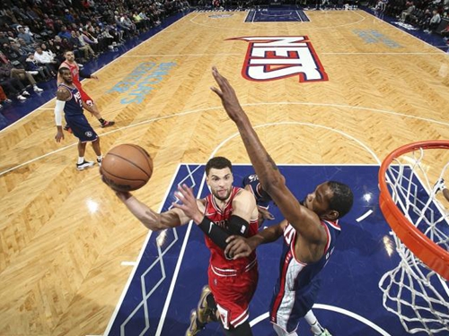 夏天既迈出 夏天既迈出